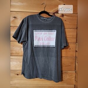 livin on that pink collar dollar graphic tee, xl